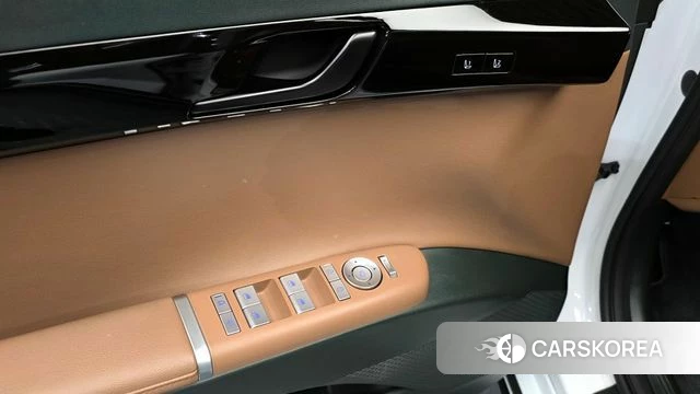 Hyundai Grandeur Hybrid (GN7) 2024 Белый из Кореи, фото 4