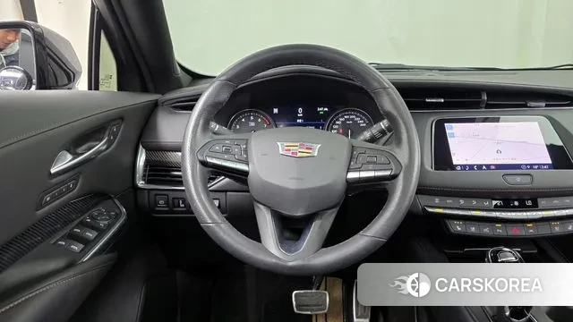 Cadillac XT4 2023 Черный из Кореи, фото 4