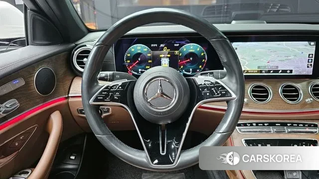 Mercedes-Benz E-Class W213 2022 Белый из Кореи, фото 4