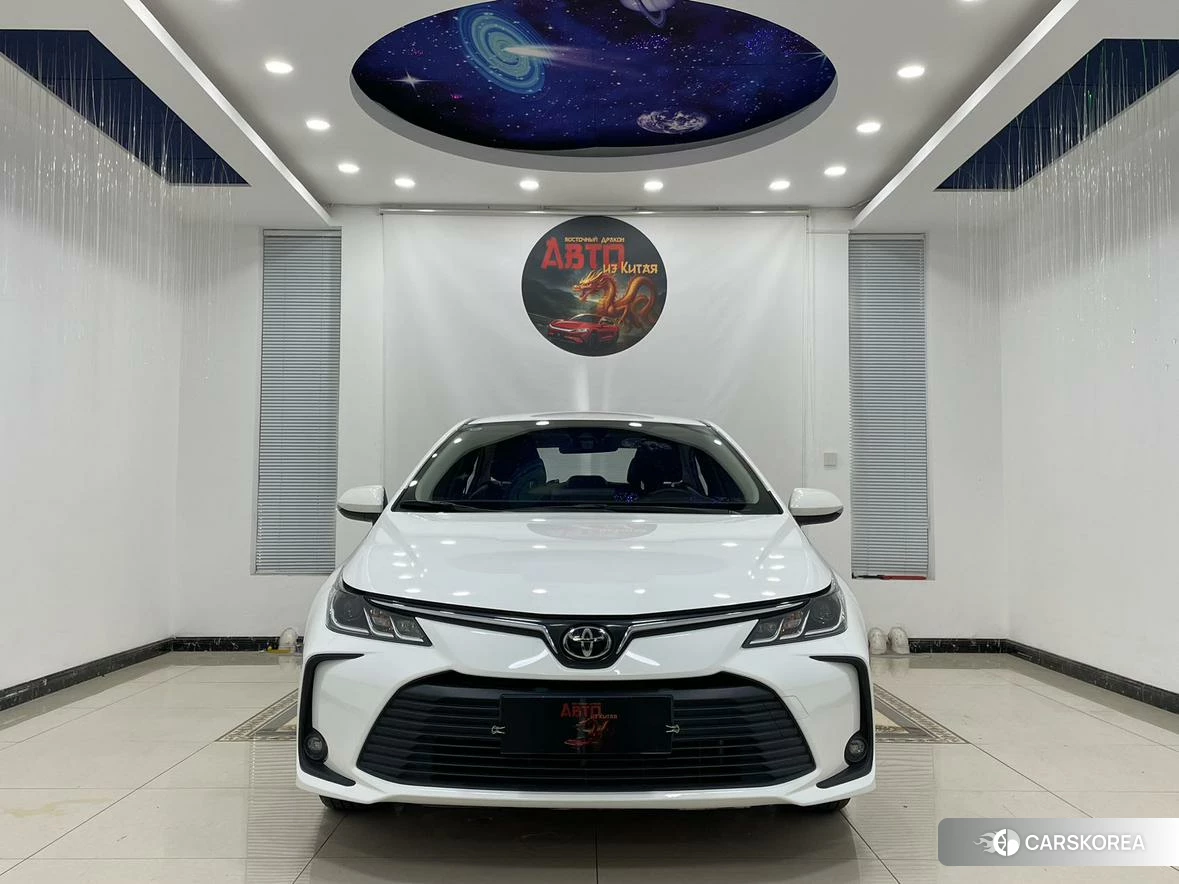 Toyota Corolla 2022 Белый из Китая, фото 4