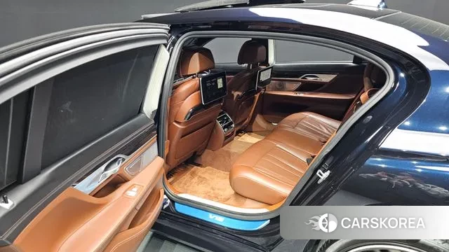 BMW 7 Series (G11) 2019 Черный из Кореи, фото 4