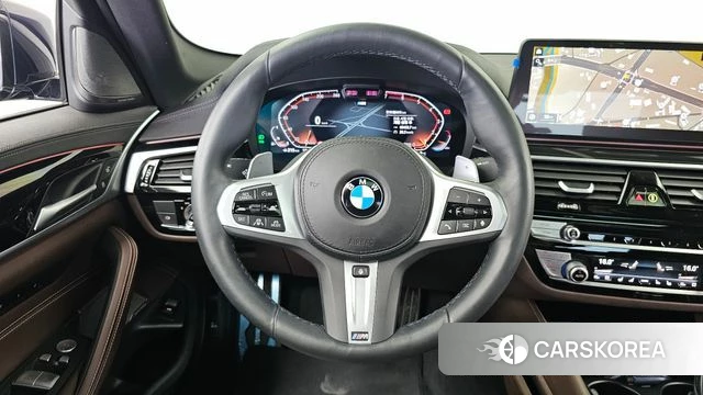 BMW 5 Series (G30) 2022 Черный из Кореи, фото 4