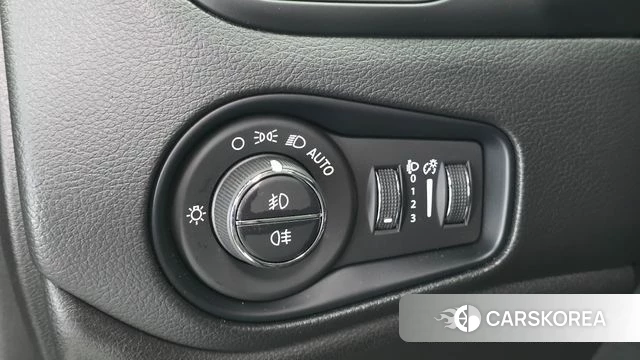 Jeep Renegade 2021 Серый из Кореи, фото 4