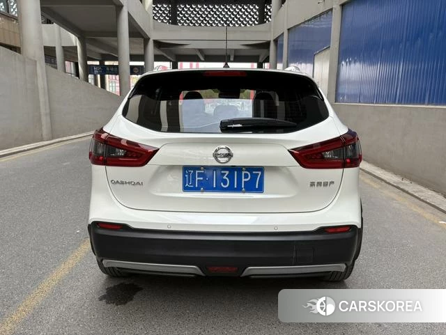 Nissan Qashqai 2023 Белый из Китая, фото 4
