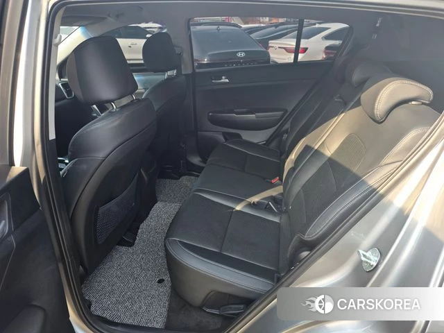 Kia Sportage The Bold 2021 Серебряный из Кореи, фото 4