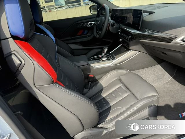 BMW M2 2025 Темно-серый из Китая, фото 4