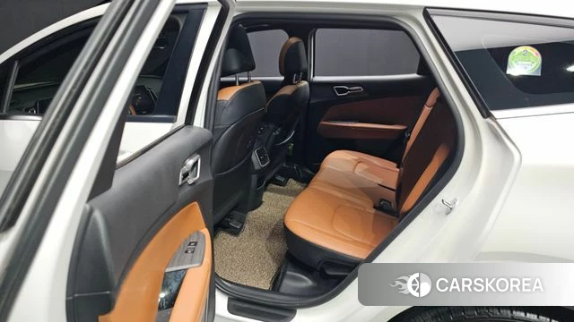 Kia Sportage 5th Generation 2022 Белый из Кореи, фото 4