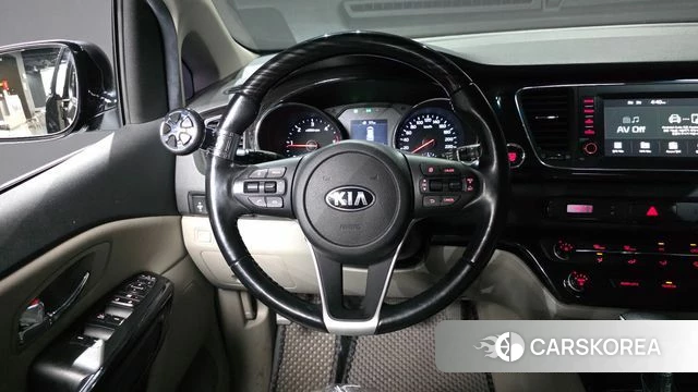 Kia The New Carnival 2019 Серый из Кореи, фото 4