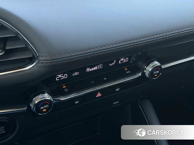 Mazda 3 Angkesaila 2022 Белый из Китая, фото 4