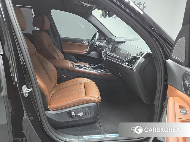 BMW X7 (G07) 2025 Черный из Кореи, фото 4