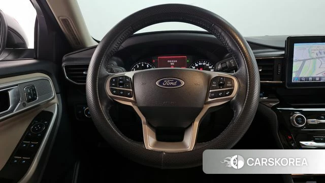 Ford Explorer 6th Generation 2022 Белый из Кореи, фото 4