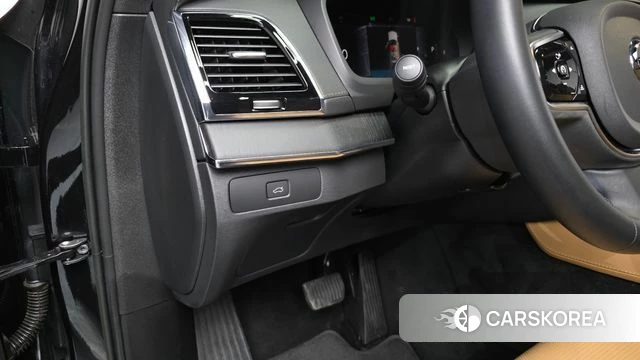 Volvo XC90 second Generation 2023 Черный из Кореи, фото 4