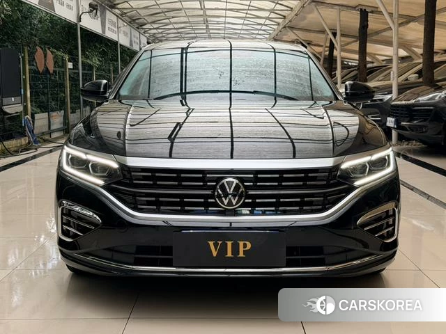 Volkswagen Passat 2022 Черный из Китая, фото 4