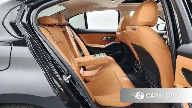 BMW 3 Series (G20) 2022 Черный из Кореи, фото 4