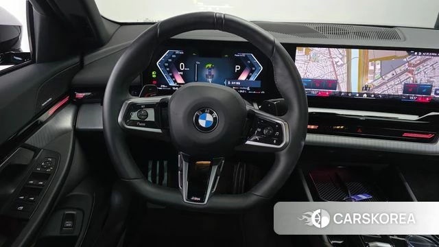BMW 5 Series (G60) 2023 Черный из Кореи, фото 4