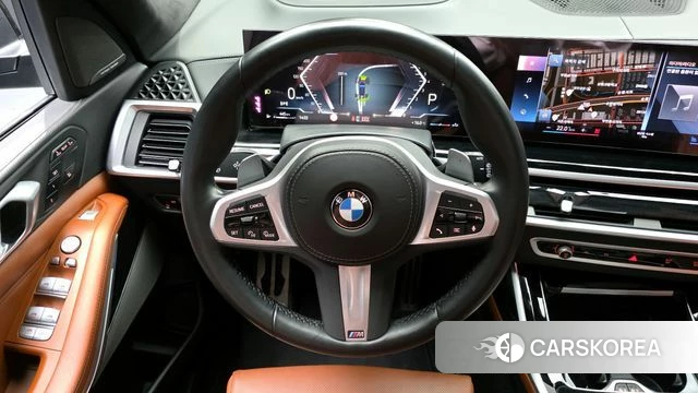 BMW X7 (G07) 2023 Черный из Кореи, фото 4