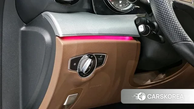 Mercedes-Benz E-Class W213 2018 Белый из Кореи, фото 4