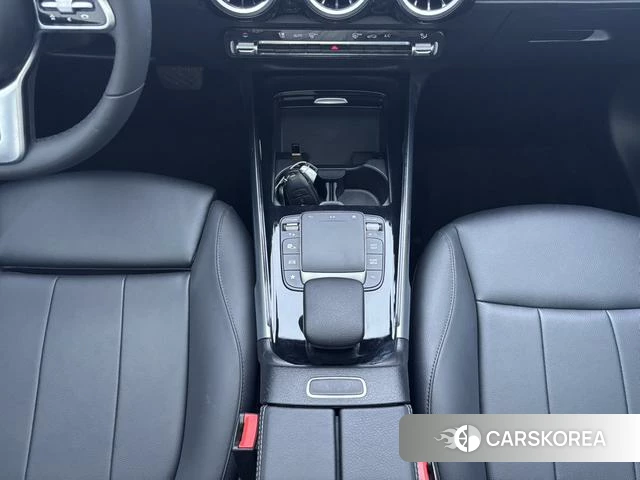 Mercedes-Benz GLB 2022 Черный из Китая, фото 4