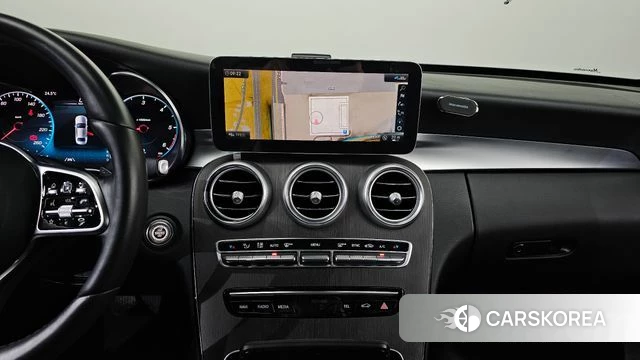 Mercedes-Benz C-Class W205 2021 Белый из Кореи, фото 4