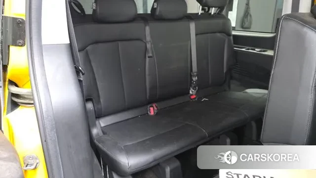 Hyundai Staria 2021 Желтый из Кореи, фото 4