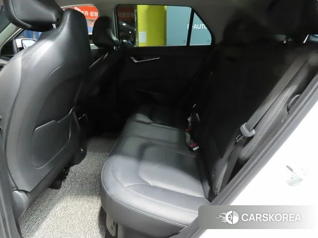 Kia Di Ol Nu Niro 2022 Белый из Кореи, фото 4