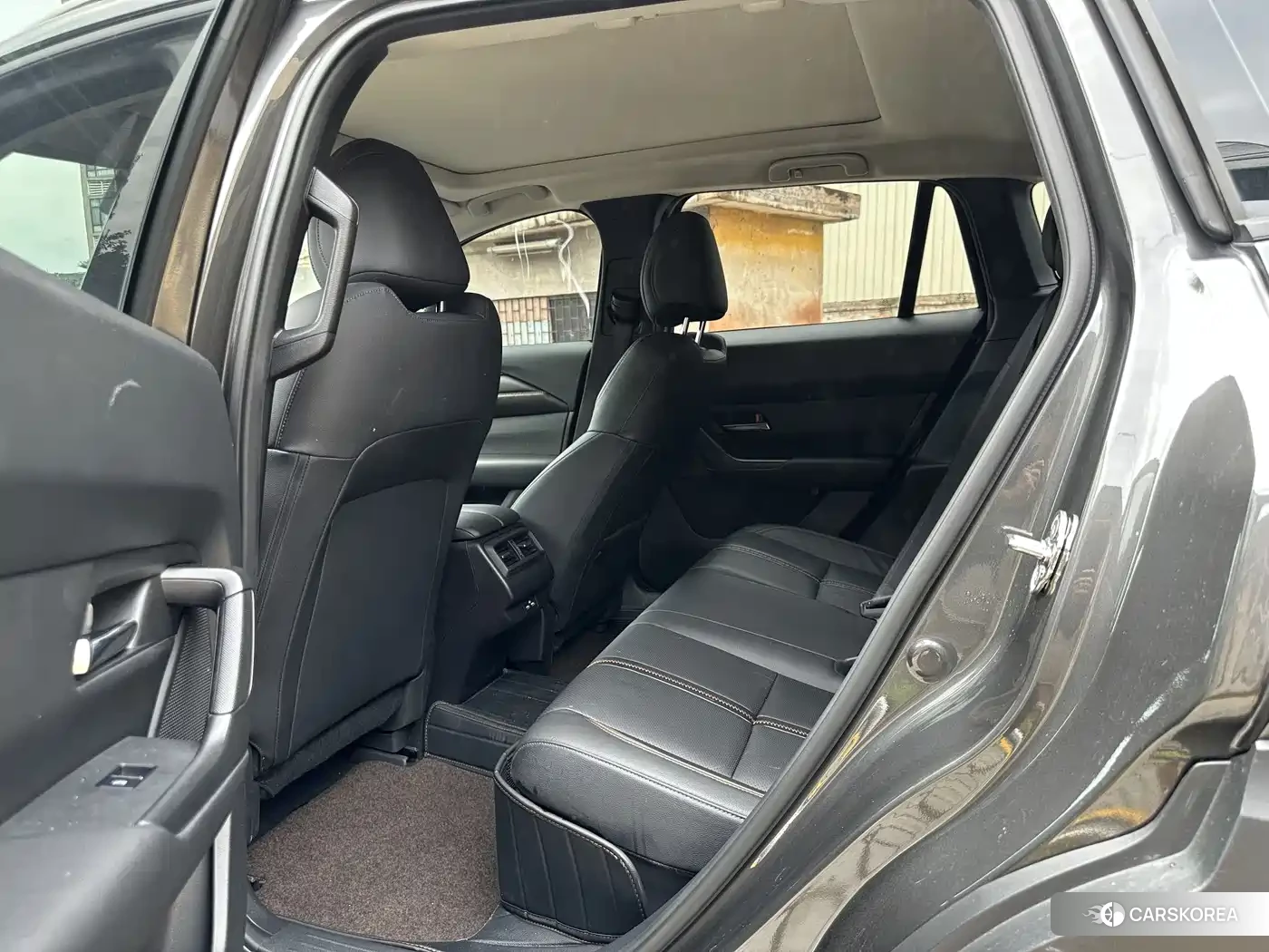 Mazda CX-50 Xingya 2024 Silver/gray из Китая, фото 4