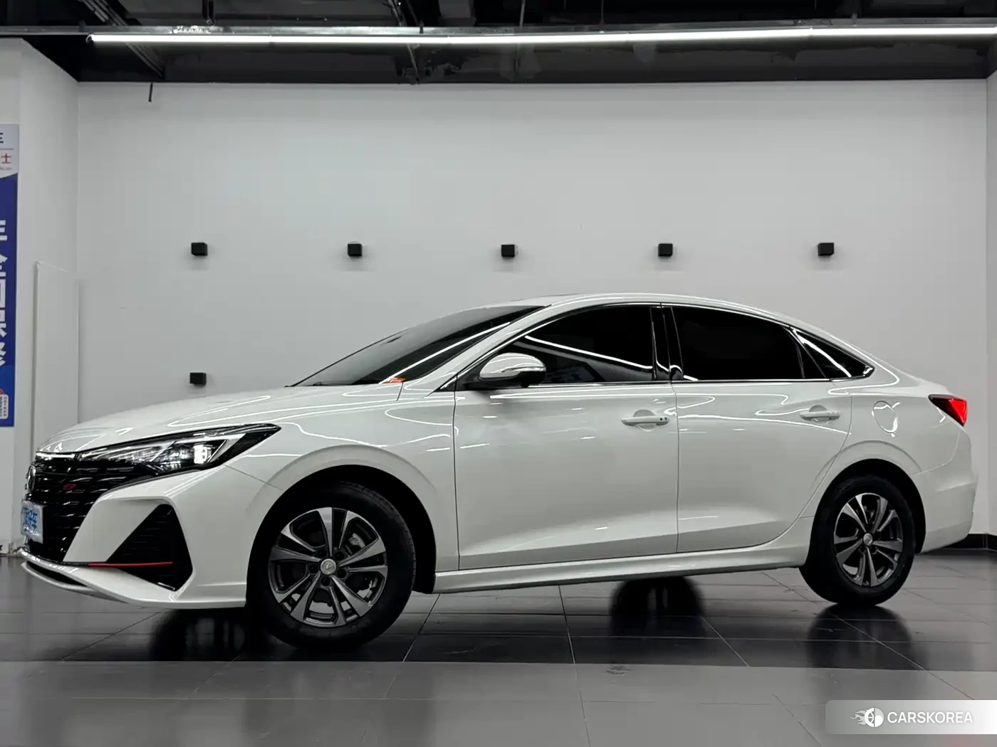 Chang'an Yidong 2024 Белый из Китая, фото 4