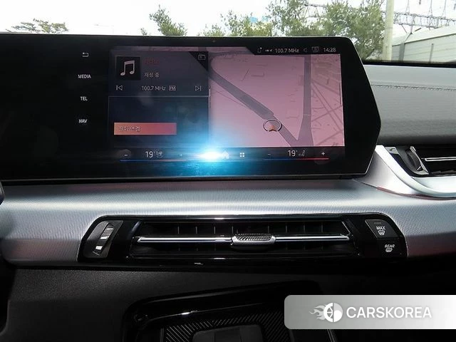 BMW X2 (U10) 2025 Серебристо-серый из Кореи, фото 4