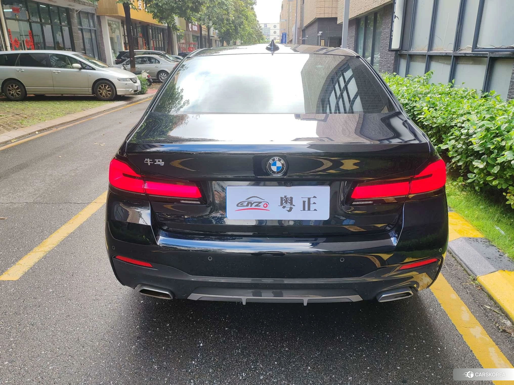 BMW 5 series 2022 Черный из Китая, фото 4