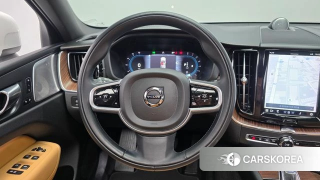 Volvo XC60 second Generation 2021 Белый из Кореи, фото 4