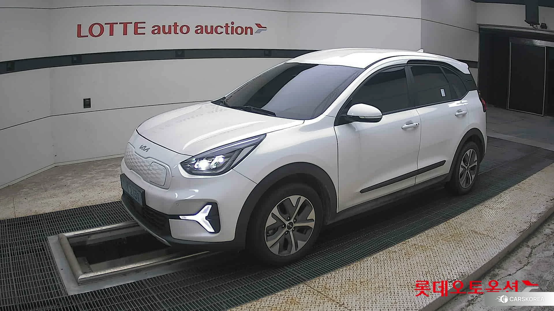 Kia Niro Plus 2023 Snow White Pearl (optional) из Кореи, фото 4