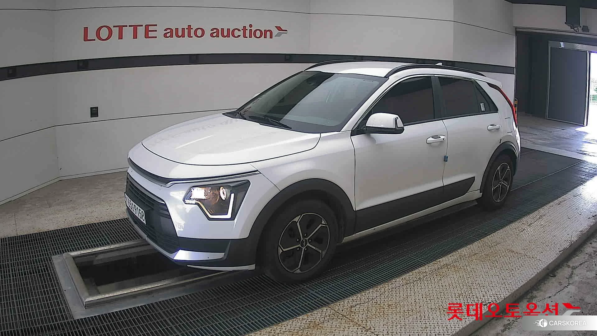 Kia Niro Hybrid 2022 Snow White Pearl (optional) из Кореи, фото 4