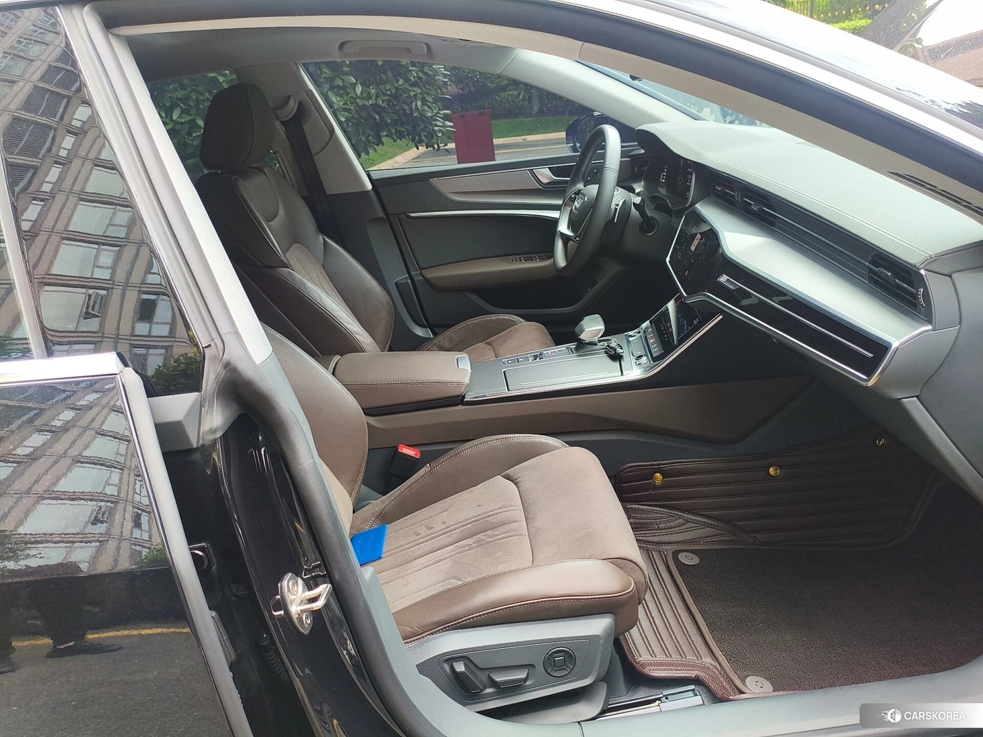 Audi A7L 2023 Черный из Китая, фото 4