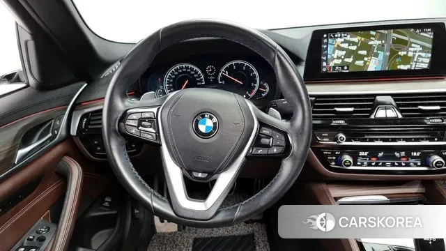 BMW 5 Series (G30) 2018 Белый из Кореи, фото 4