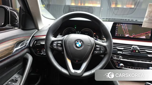 BMW 5 Series (G30) 2019 Белый из Кореи, фото 4