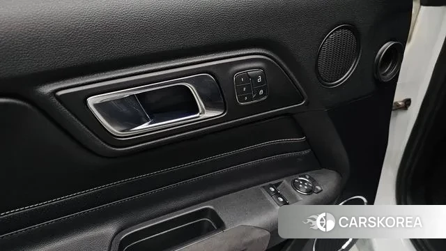 Ford Mustang 2019 Белый из Кореи, фото 4