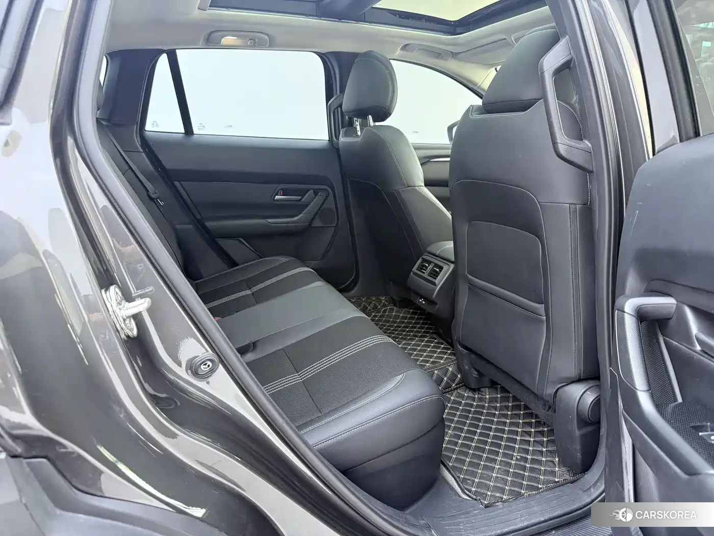 Mazda CX-50 Xingya 2023 Silver/gray из Китая, фото 4