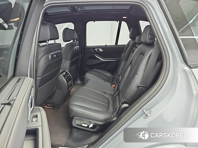 BMW X5 (G05) 2024 Светло-серебряный цвет из Кореи, фото 4