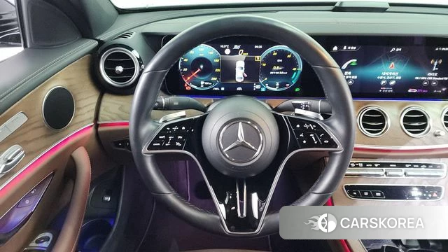 Mercedes-Benz E-Class W213 2021 Черный из Кореи, фото 4