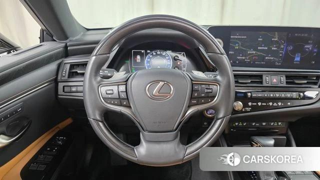 Lexus ES300h 7th generation 2021 Песочный из Кореи, фото 4