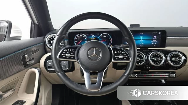 Mercedes-Benz A-Class W177 2021 Белый из Кореи, фото 4