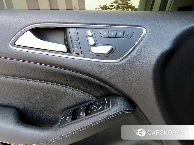 Mercedes-Benz B-Class W246 2018 Белый из Кореи, фото 4