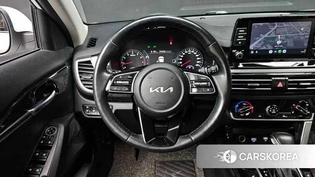 Kia Seltos 2022 Белый из Кореи, фото 4