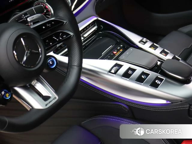Mercedes-Benz AMG GT 2024 Серебристо-серый из Китая, фото 4