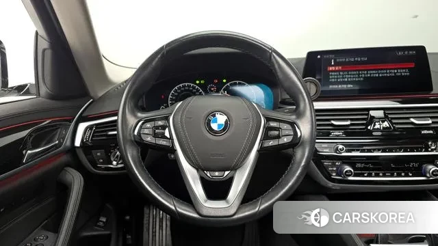 BMW 5 Series (G30) 2019 Белый из Кореи, фото 4