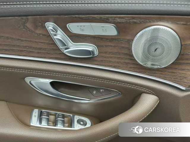 Mercedes-Benz E-class 2022 Черный из Китая, фото 4