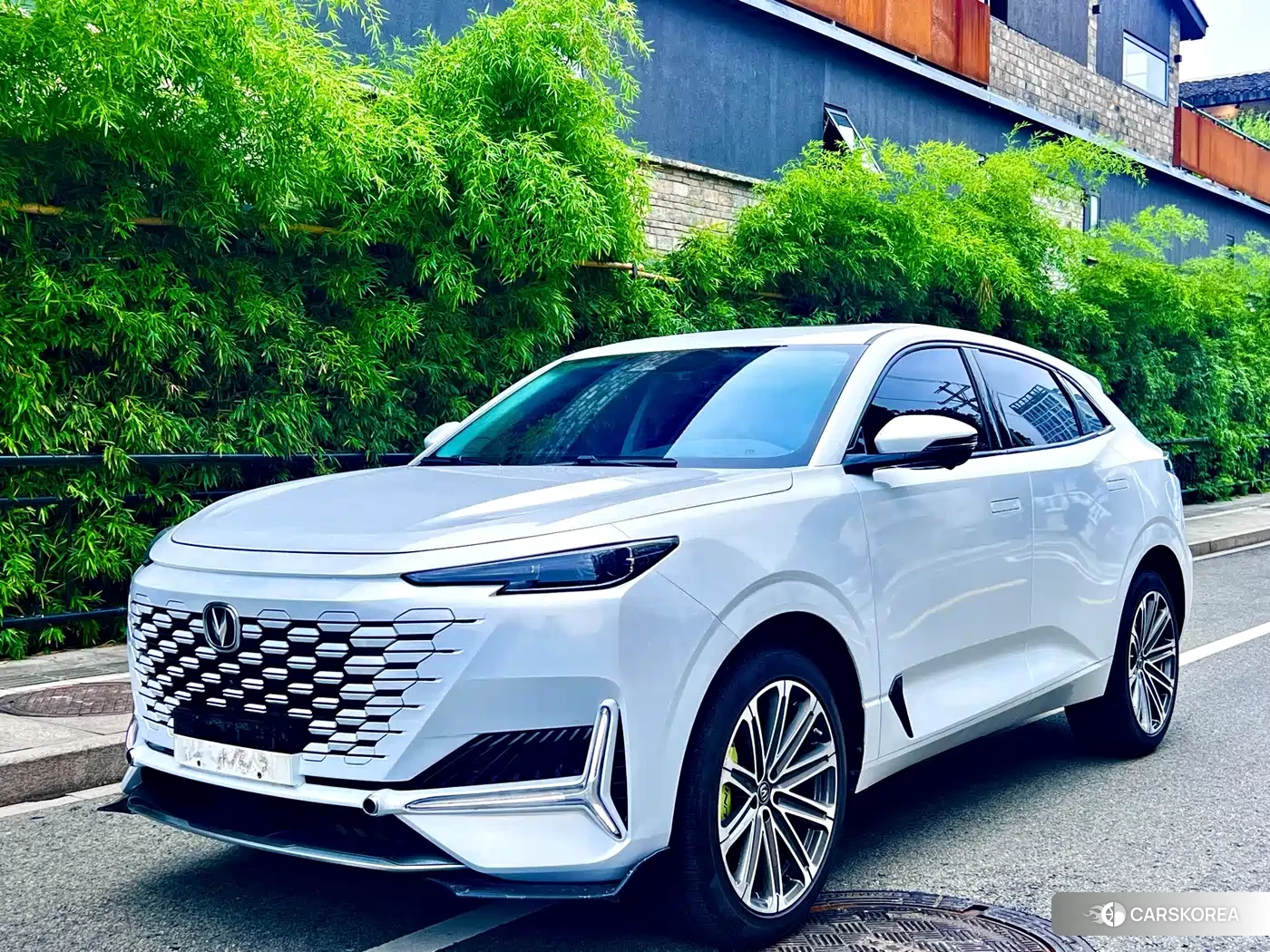 Chang'an Changan UNI-K 2022 Белый из Китая, фото 4