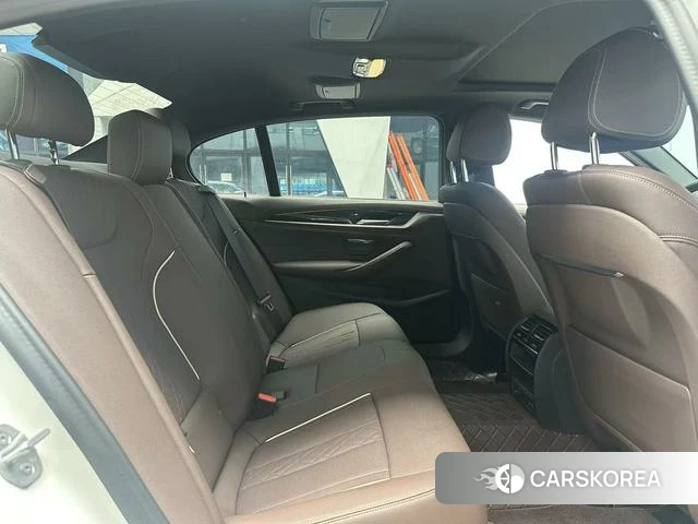 BMW 5 series 2024 Белый из Китая, фото 4