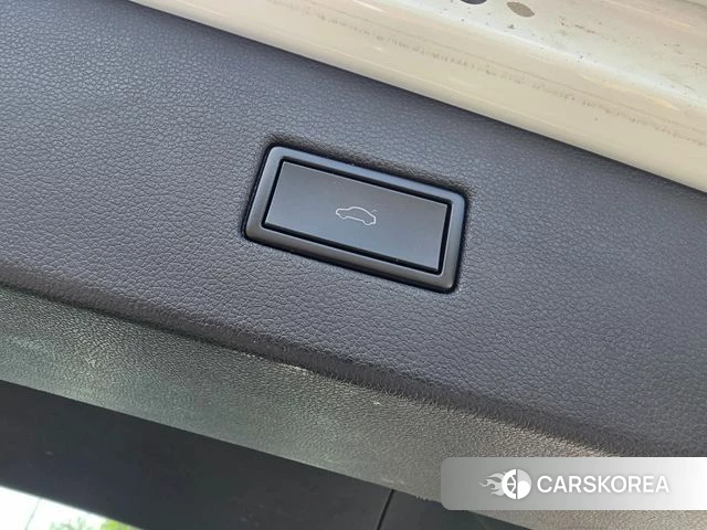 Volkswagen Tiguan second Generation 2019 Белый из Кореи, фото 4