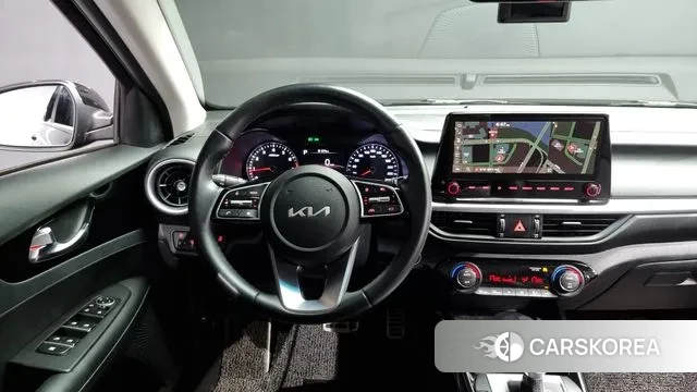 Kia The New K3 2nd generation 2023 Черный из Кореи, фото 4